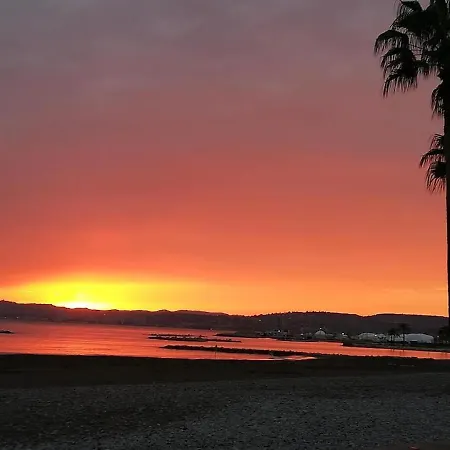 Sur La Plage, Le Royal Appartement Saint-Laurent-du-Var
