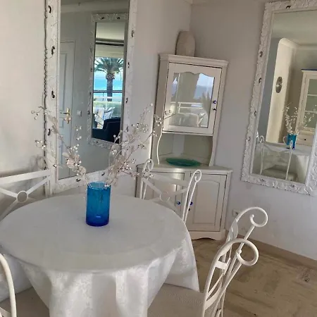 Appartement Sur La Plage, Le Royal Saint-Laurent-du-Var