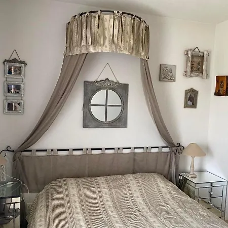 Apartment Sur La Plage, Le Royal Saint-Laurent-du-Var
