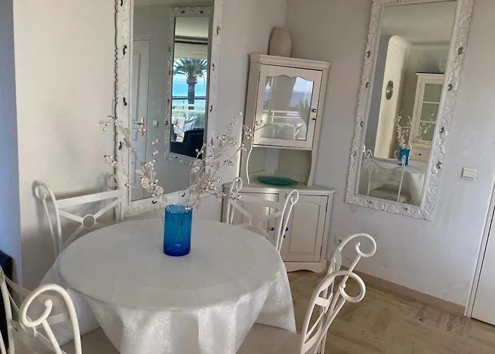 Appartement Sur La Plage, Le Royal Saint-Laurent-du-Var